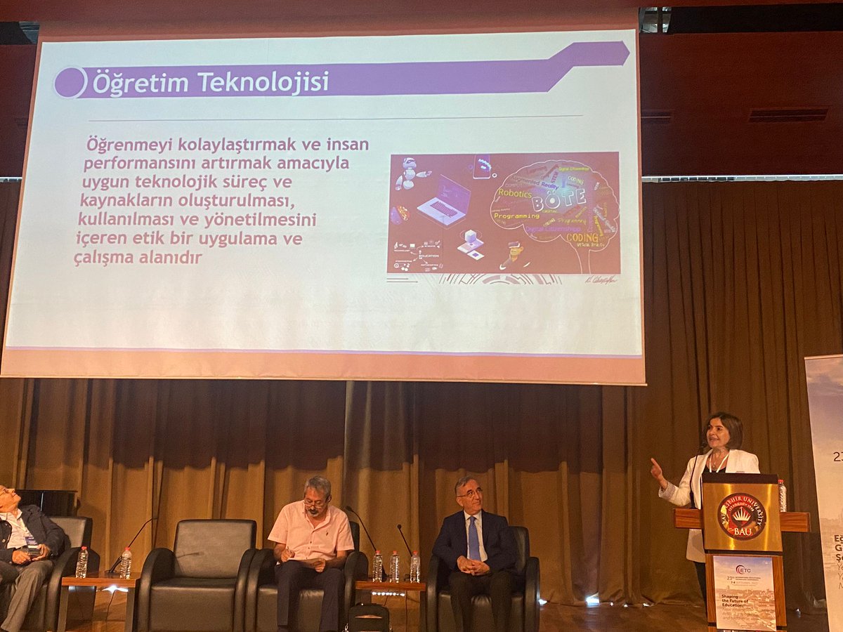 Büyük bir emekle hazırlanan <a href="/IetcConference/">IETC Conference</a>'da birbirinden değerli hocalarımla birlikte olmak çok kıymetliydi <a href="/SadiSeferoglu/">S. Sadi SEFEROGLU</a> <a href="/yavuzakpinar/">yavuzakpinar</a> <a href="/alibaykali/">Ali Baykal</a>