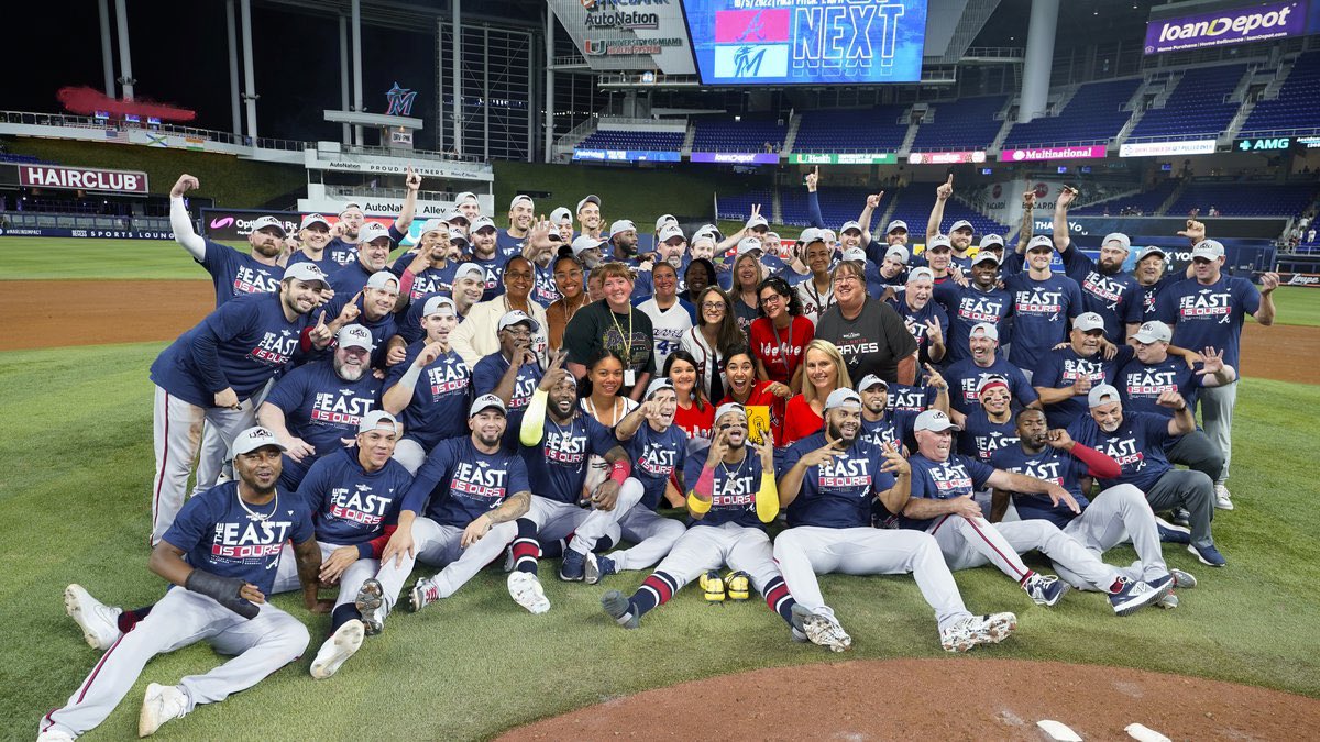 Our DHH crew is part of the team!! <a href="/Braves/">Atlanta Braves</a> <a href="/CobbSchools/">Cobb County Schools</a> <a href="/principalhoward/">Monica Howard</a> <a href="/karenosterhoud1/">Karen Osterhoudt</a> #cobb4braves #bravesday