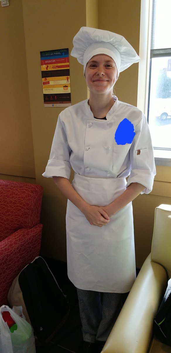 HopedTree's tweet image. Snapchat memories are really hitting hard. This was me in 2017, attending my first day of culinary school.