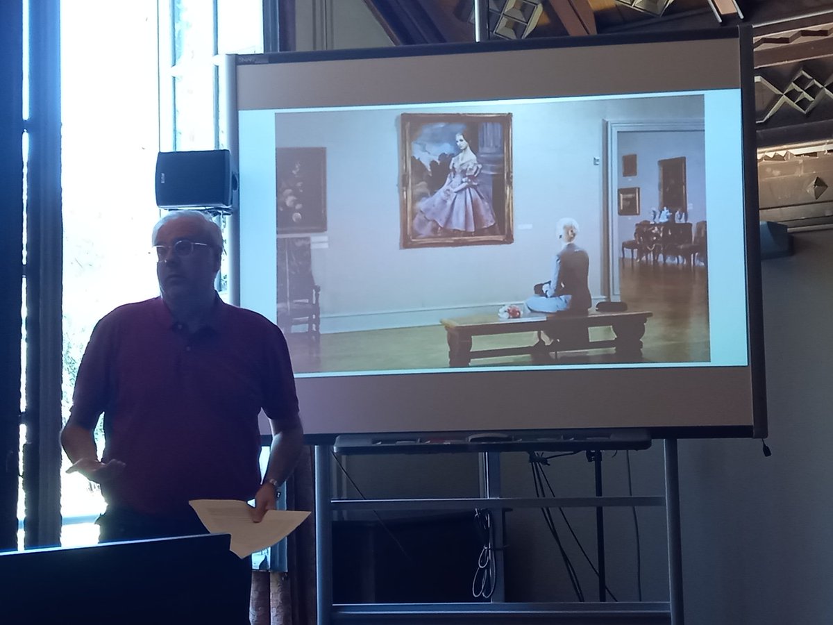 AsetelS's tweet photo. Juan Varo, from @CanalUGR, in his Methodological Pill about mise en abyme through Vértigo #hitchcock #filmtheory #LiteraryTheory https://t.co/WMHKeUjuy6