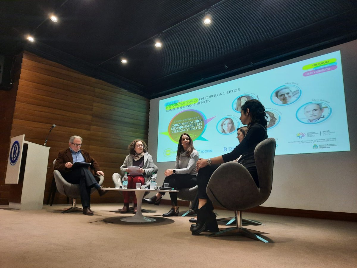 <a href="/sschraier/">Silvio Schraier</a> <a href="/LoliFPazos/">Loli Fernandez Pazos</a> "Celebro la interdisciplinariedad y la autocrítica", dice
<a href="/mirimondi/">María Inés Rimondi</a> en el #vforo y agrega que el gran desafío del sector productivo es "encontrar interlocutores válidos y capacitados en herramientas de comunicación".