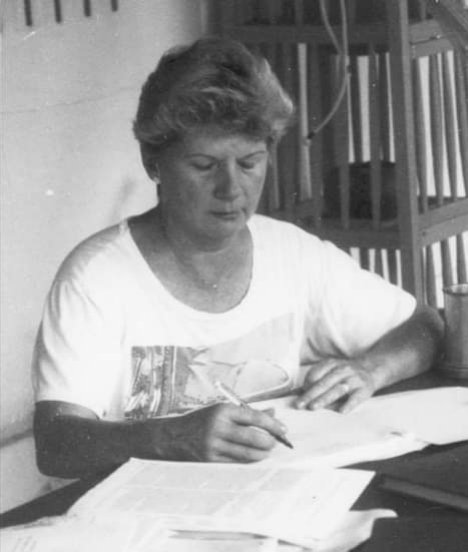 Lamento la triste noticia de la muerte de la doctora Erika Wagner; mujer pionera de la antropología y arqueología en Venezuela...
Quedará su recuerdo en el Centro de Antropología del IVIC y en las calles de Choroní...
Descanse en paz doctora!