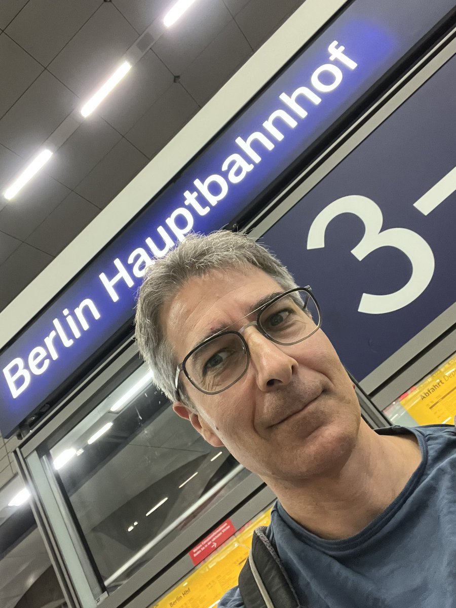 EA Basecamp Berlin: So was von bereit für die Premiere. #EABCB #community #zukunftderarbeit #barcamp #newwork #netzwerk