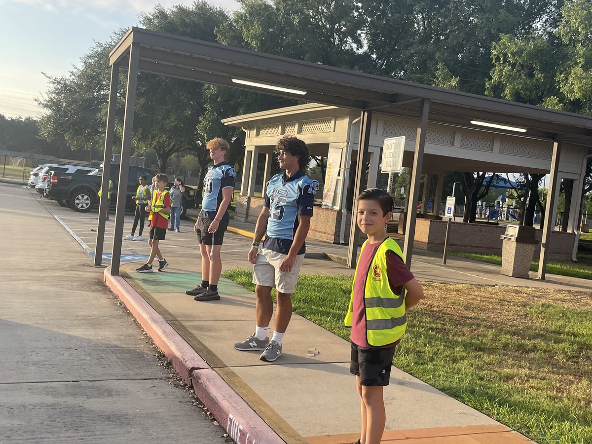 CHighFB's tweet photo. Keep showing up for our community Rangers! You never the impact you can have on just one #FutureRanger! #LetsRide #RangerPride #ServeOthers https://t.co/RtoH2GLdEG