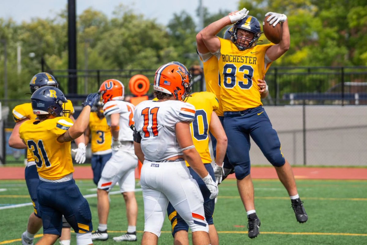 Back in action tomorrow @ 7PM vs Alfred State! #CLIMB 📸: @hankeipermedia