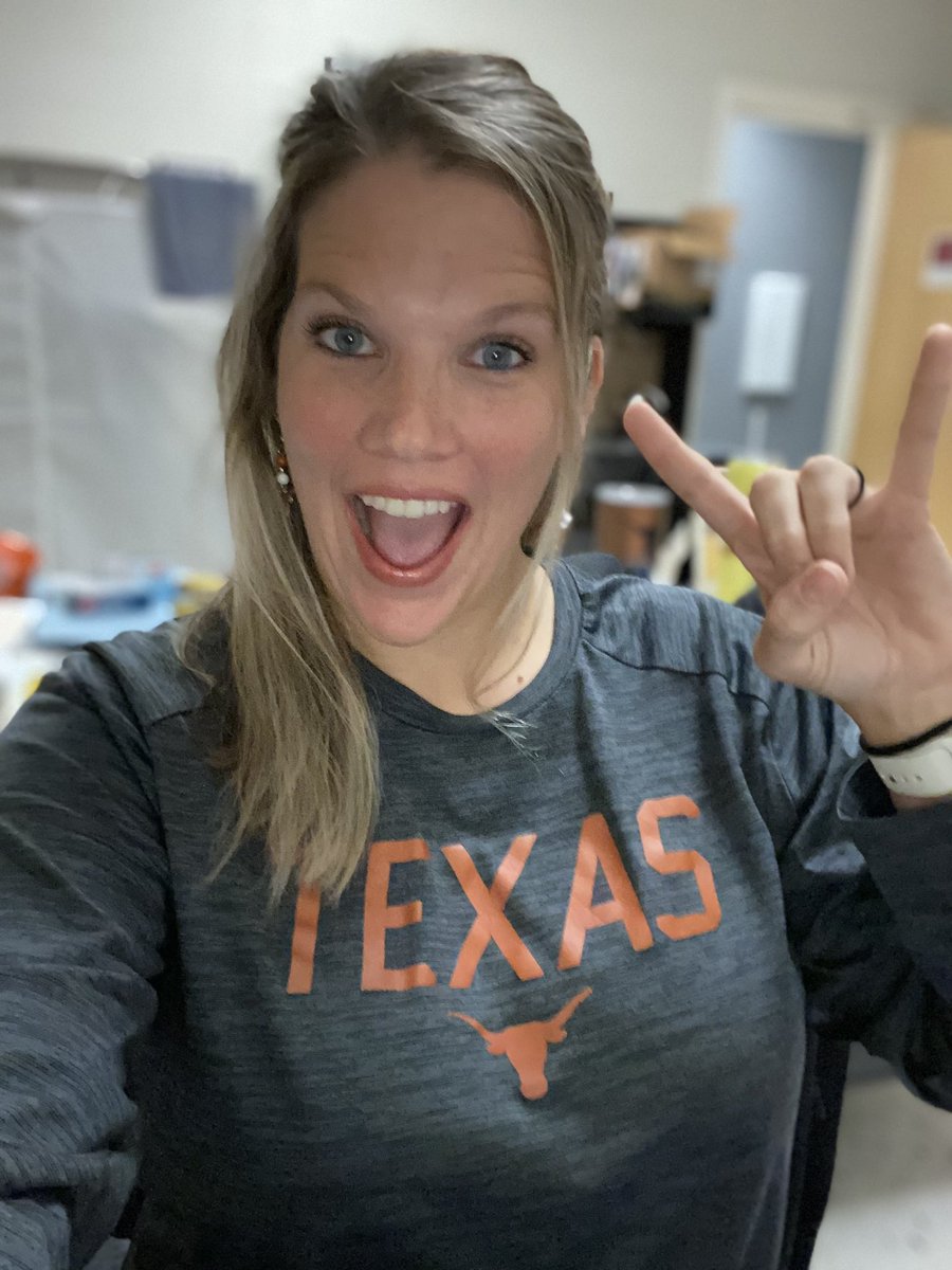 HAPPY #LONGHORNFRIDAY 🫶🤘🏼