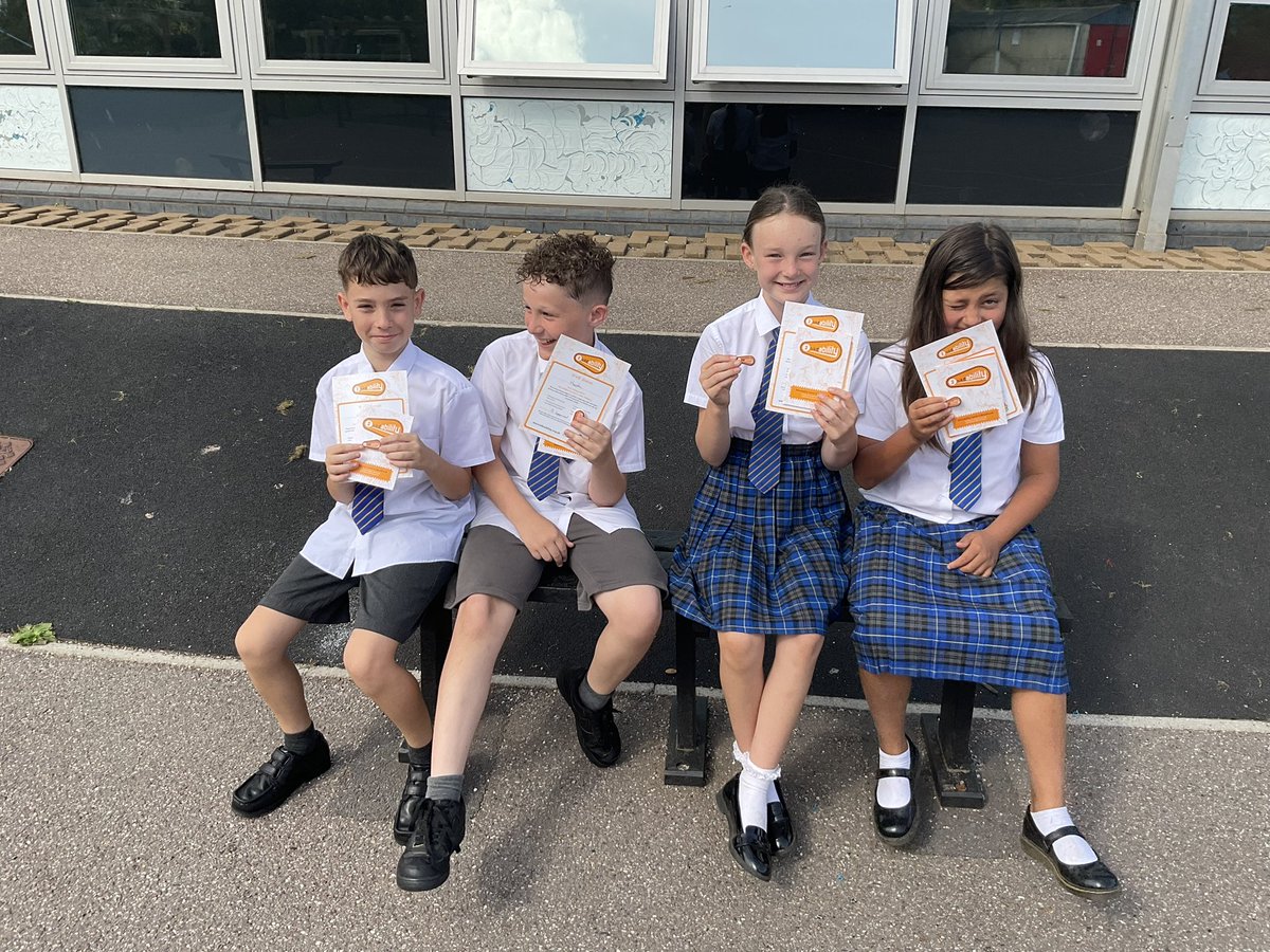 Kian, Hayden, Isabella and Amaya have completed their Level 2 Bikeability courses. Well done.
Bucknall’s Evel Knievels of the future!

#KingslandPE #RoadAwareness #SafetyFirst #Bikeability