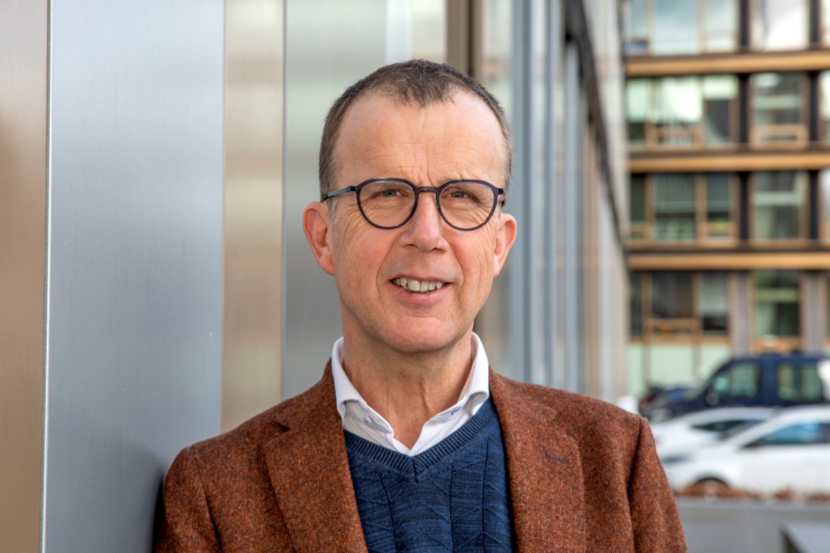 Tamme Spoelstra geeft tijdens de Inspiratie Bootcamp een sessie over burgerschap: 'Elk kind gaat voor een betere wereld, maar hoe doe jij dat als leerkracht in de klas?' Klik op bit.ly/inspiratie-boo… voor meer informatie!