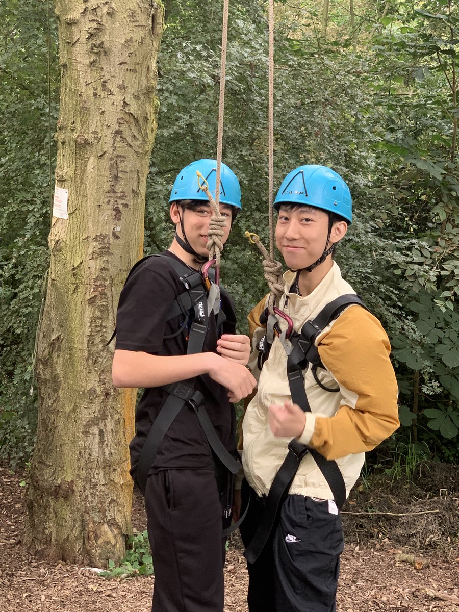 SandbachCollege's tweet photo. 12G showing great teamwork to get Mya and Emily to an impressive 16 crates on the second activity. #StanleyHead #Y12induction https://t.co/4sf77wEsqL