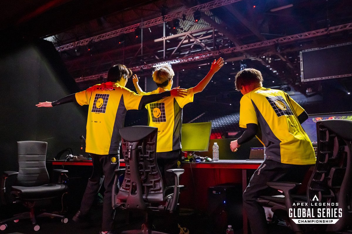 Apex Legends Esports tweet media