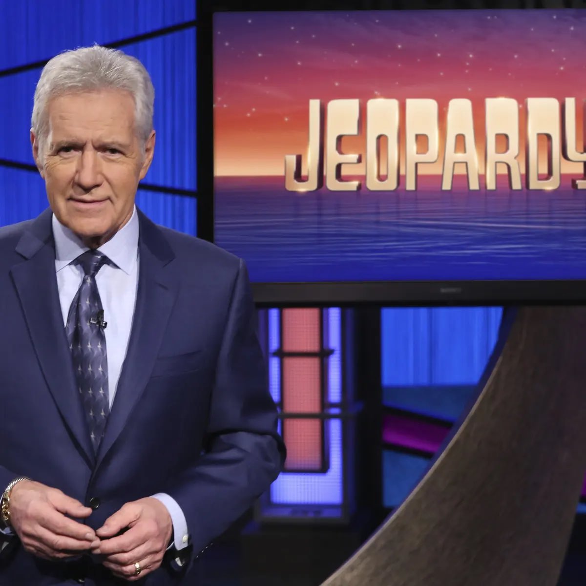 // N E W E P I S O D E // O U T N O W // 

The 1975 at Reading &amp; Leeds // The 1975 Jeopardy 

Spotify: spoti.fi/2PH3rj4
Apple: apple.co/3uIkbFF
Everywhere else: linktr.ee/pauseitplayit

#the1975