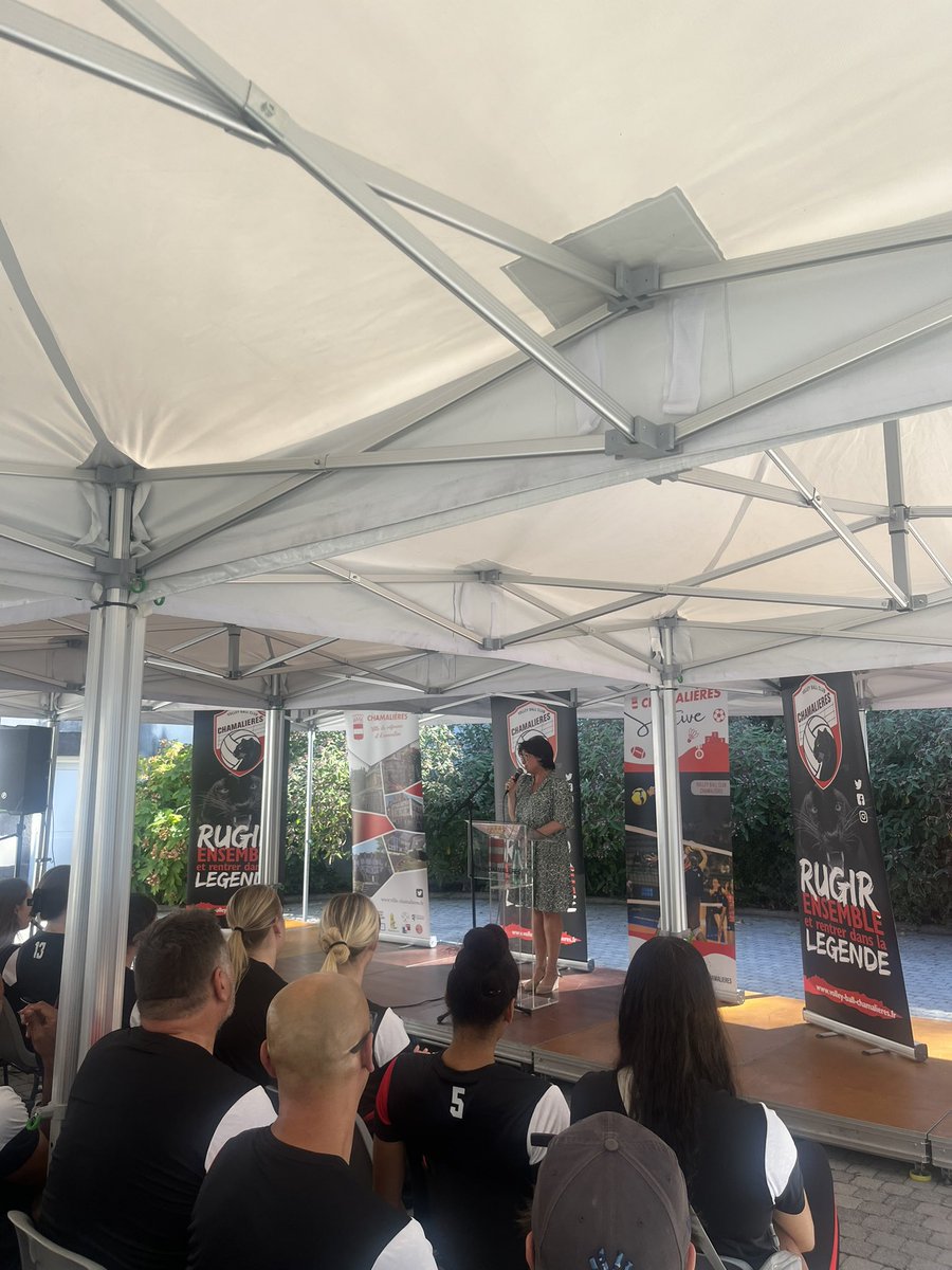 VolleyCham's tweet photo. 🔴 @Departement63 est présent à notre conférence de presse, pour lancer la nouvelle saison du club 

#vbcc #volleyball #chamalieres https://t.co/RhvS5qPajQ