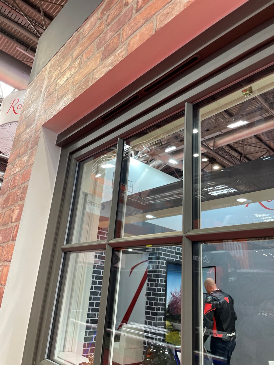 RoseviewWindows's tweet image. We have a few options for trickle vents for your customers #RoseCollection sash windows - this is our popular concealed overhead vent option 🌹💨