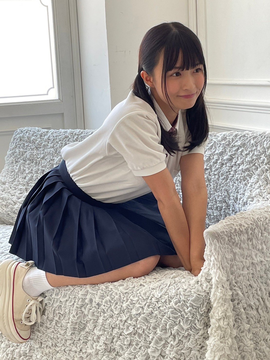 百川晴香　制服 