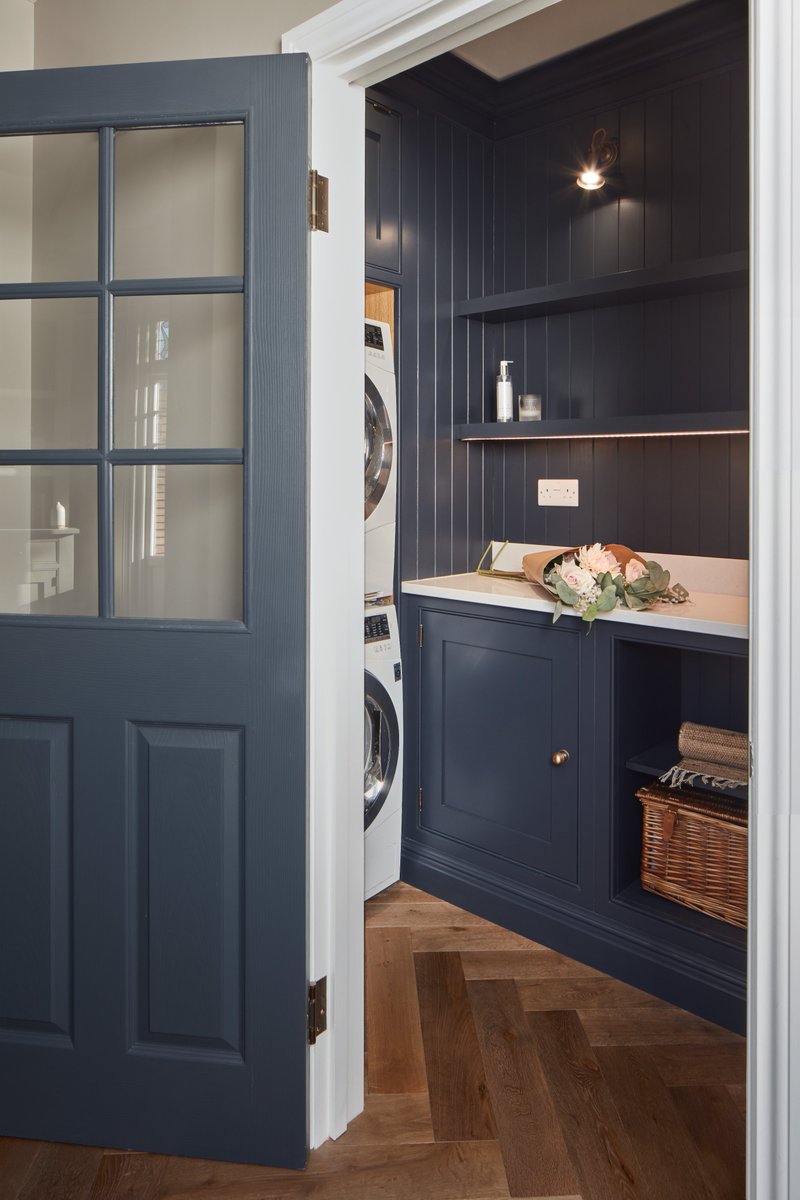 AllDoneDesign's tweet image. This stylish utility room was part of a project of which All Done Design managed the full architectural design and construction ✍🏠 The team demolished the existing kitchen completely and extended the property to the rear, creating space for this incredible utility area 🤩