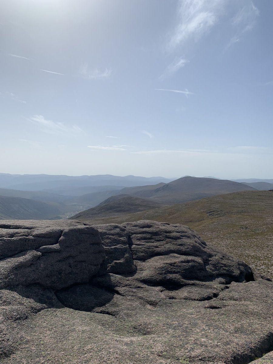 DougBrotherston's tweet photo. Insane weather in the Cairngorms for this one https://t.co/Lk8voSSHsz