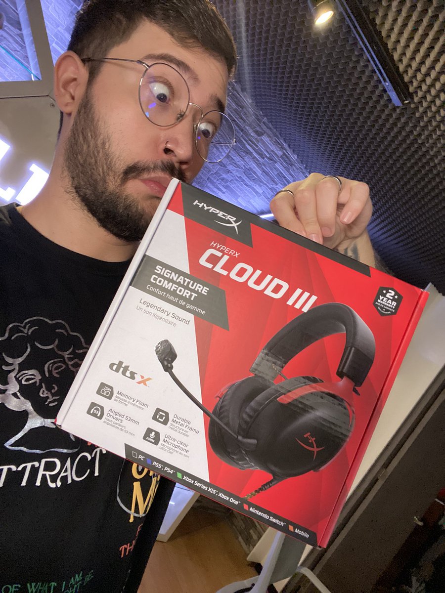 LukwerX's tweet photo. ¿Quieres ganar los nuevos CLOUD III? 
ES MUY fácil ganarlos solo responde de que estado de México eres, dale RT y síguenos a @HyperXLatam @LukwerX 

En este caso el envío sólo puede ser a MX si alguien de otro país quiere participar, puede hacerlo pero el envío es solo MX https://t.co/OtPKfOy7ok