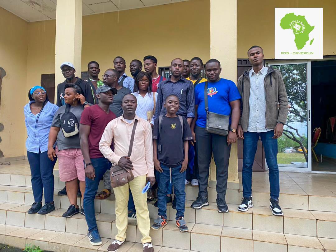 AdisiCameroun's tweet photo. Une équipe d’@AdisiCameroun a effectué ce 08 Septembre 2023, une descente dans la commune de #Penja.
Il était question durant cette descente de rencontrer les jeunes ayant suivi la formation sur les politiques publiques dans le cadre du projet d’ « appui à la digitalisation de la participation citoyenne dans les communes de Loum, Penja,Makénéné et Eseka ».
Durant cette descente, l'equipe est revenue sur les aspects pratiques des fiches de collecte de données concernant les projets BIP et ceux exécutés sur fond propre de la commune.
@NEDemocracy
#openGov
#OSIWA