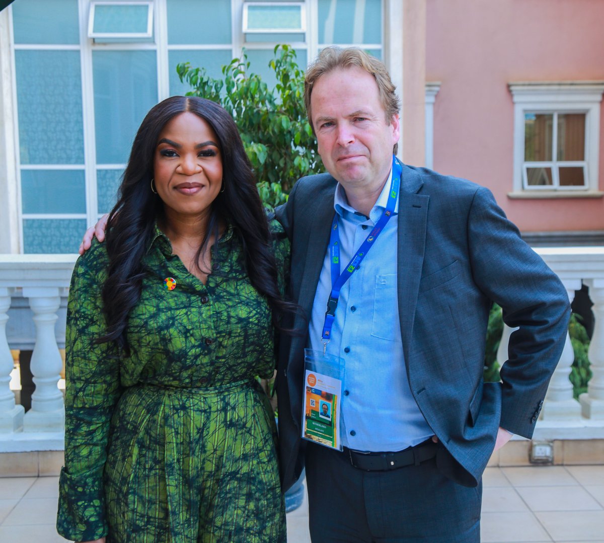 DamilolaSDG7's tweet image. It is always great meeting friends and partners, and while in Nairobi I met @KJPPeters the Executive Director of @GOGLAssociation. 

GOGLA has been a long-standing @SEforALLorg partner, working towards closing #energyaccess gaps through #offgridsolar solutions.