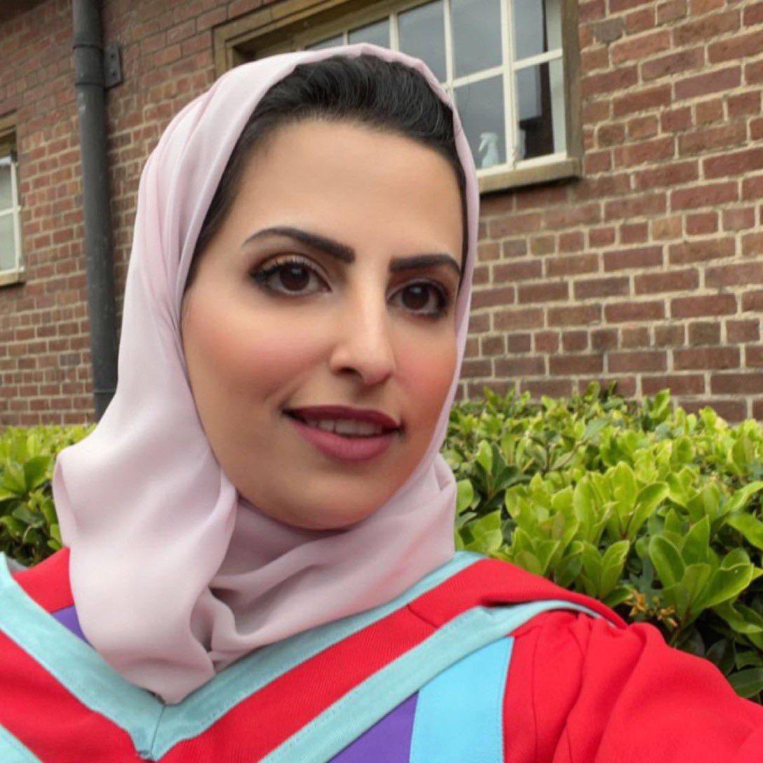 الف مليار مبروووووووووووووك
تكليف الدكتورة بدرية بنت عوض الشهري مديرًا تنفيذيًا للتمريض بمدينة الملك سعود الطبية 👏🏻👏🏻👏🏻👏🏻
تستاهلين كل خير وعقبال أعلى المناصب بإذن الله