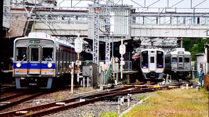 しかし復刻の6000系控えめに言ってカッコよすぎでは 