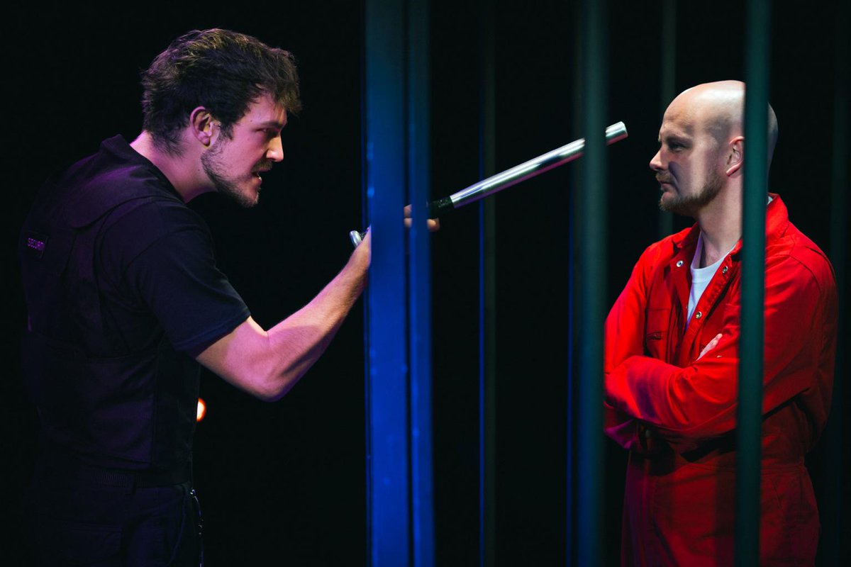 pubtheatres1's tweet photo. REVIEW: The Shatter Box by James Lewis at @LandUTheatre 8 -16 September 2023 @ProforcaTheatre @KieranlDee @DodieFinamore
Heather Jeffery β’ Sep 08, 2023
βintense dystopian drama, with an astonishingly clever revealβ β
β
β
β
β
https://t.co/7W3ISBq5RA https://t.co/tNKlBAIMdX