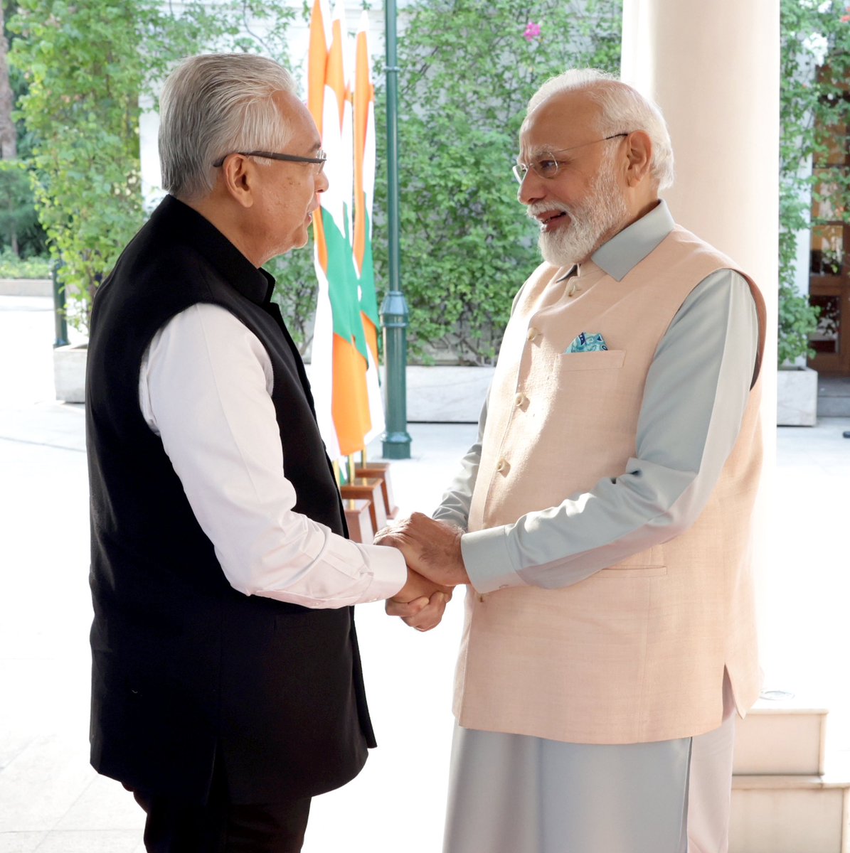 narendramodi's tweet photo. PM @KumarJugnauth and I had a very good meeting. This is a special year for India-Mauritius relations as we mark 75 years of diplomatic ties between our nations. We discussed cooperation in sectors like infrastructure, FinTech, culture and more. Also reiterated India's commitment to furthering the voice of the Global South.