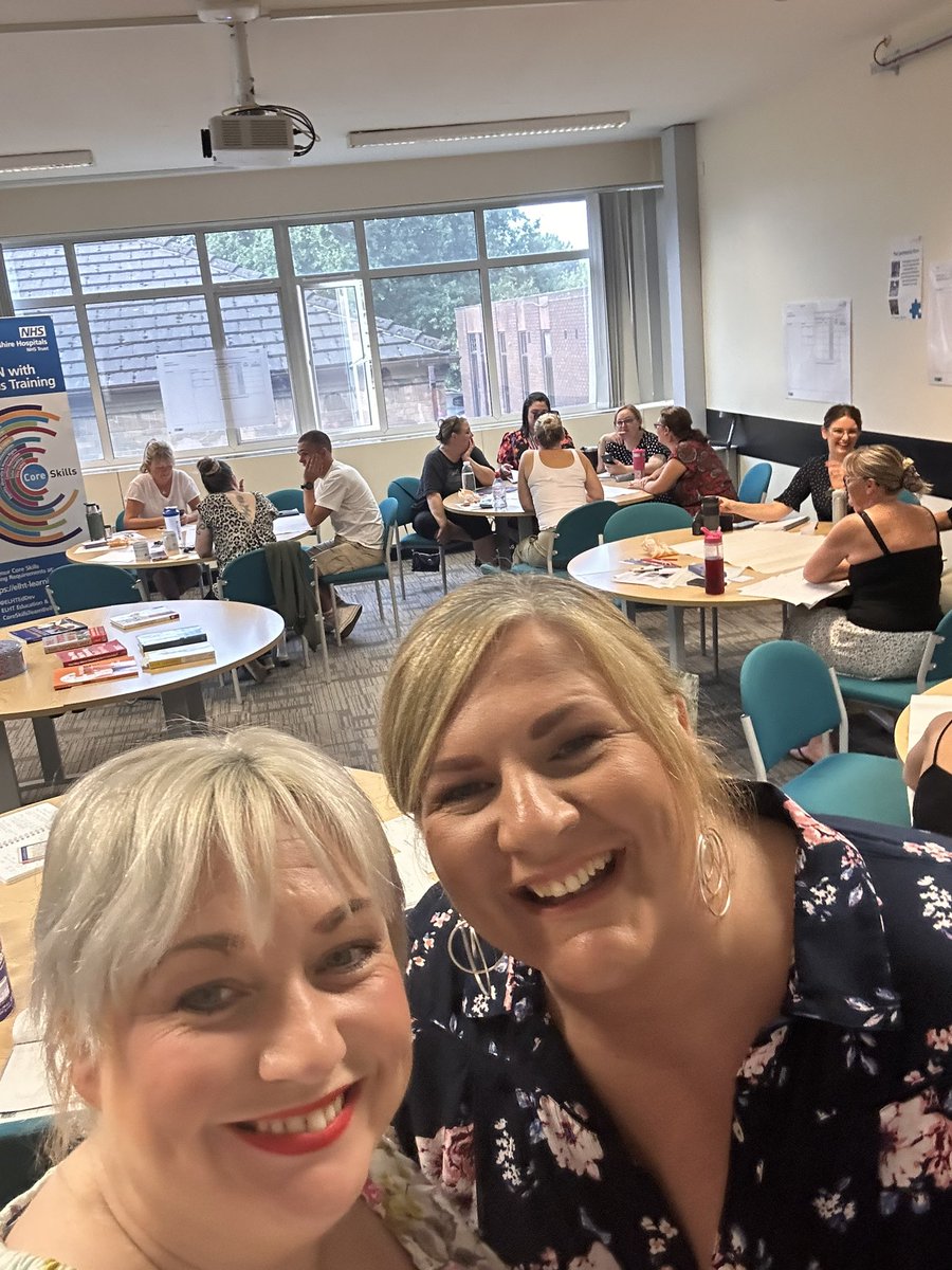 Sarah McCrossan tweet media