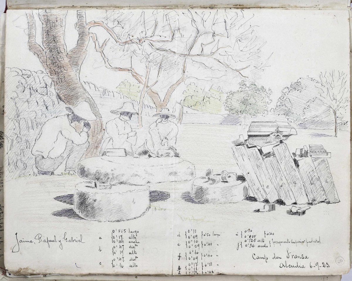 Del 3r al 5è dia de campanya de #Pollentia1923 Gabriel Llabrés dirigí els esforços al nord del camp d'en França, atret per uns tambors de columna insertats al mur de la finca. Aquests dies Isasi va fer el primer document gràfic: els obrers descansant devora una sèrie de troballes