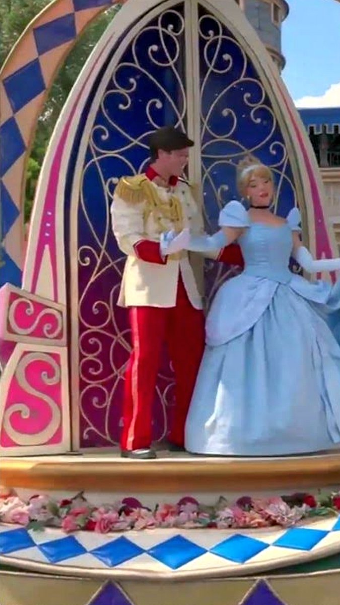 cornel1801's tweet image. Watch Cinderella Prince Charming Disney Fantasy Parade youtube.com/shorts/CV6aWjD…