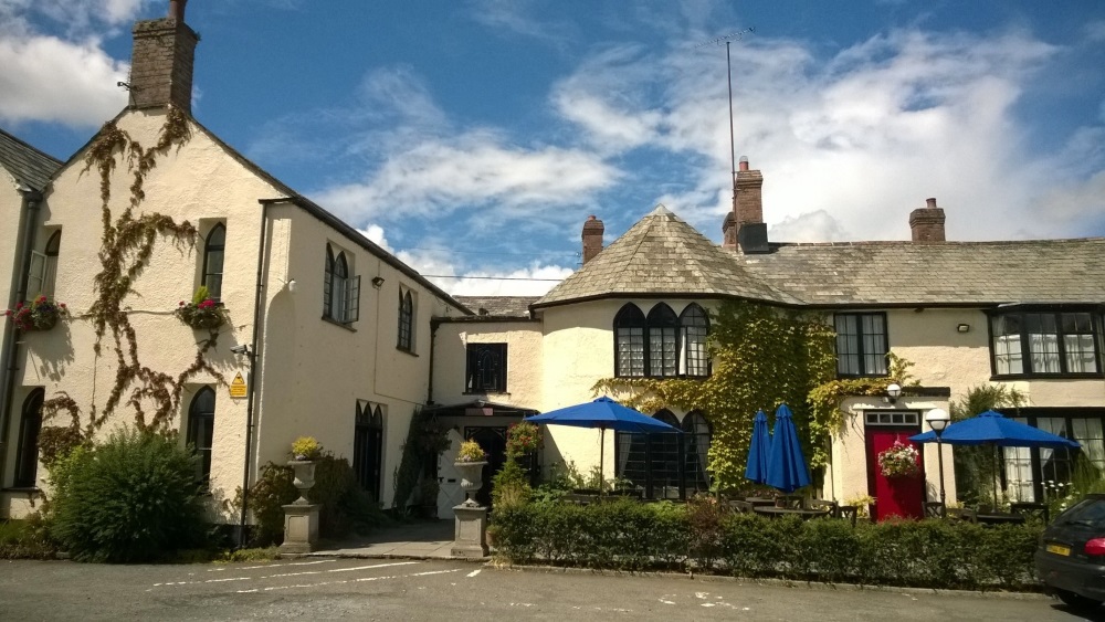 WeAcceptPets's tweet photo. Lifton Hall Hotel, a gem in Devon, is one of the region's most attractive and intriguing hotels. Book a stay now to see for yourself!
πΆ Welcomes dogs and small pets πΎ
https://t.co/UDlPob2DUX
#LiftonHallHotel #DevonDelights #HistoricalElegance #HospitalityAtItsBest https://t.co/BLCJfPyfXG