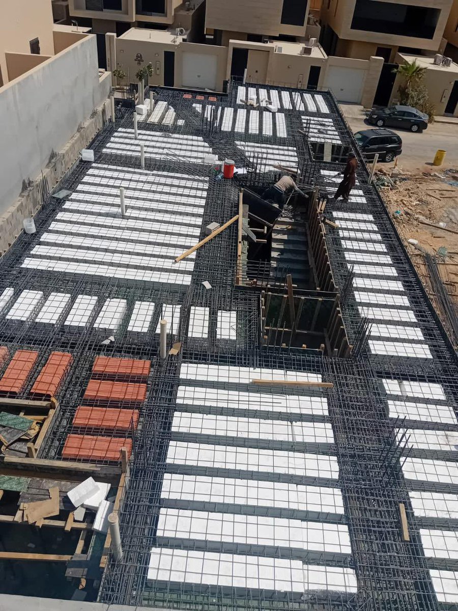 codefingerprint's tweet image. من اعمالنا تنفيذ فيلا  فى النرجس 
بأحترافيه عاليه .. 
اعمال سقف الدور الارضي ..
تنفيذ #بصمة_الكود 
#التصميم_مودرن