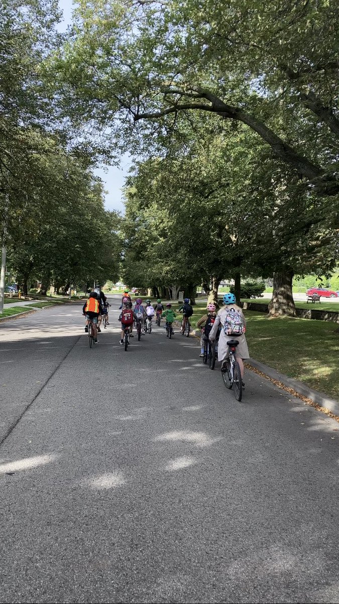 bikemayorwat's tweet photo. Awesome start to #BikeBusWR! Thanks to the parents and kids who joined us #CycleWR @citywaterloo @STSWR @BYCS_org https://t.co/vOhBfem433