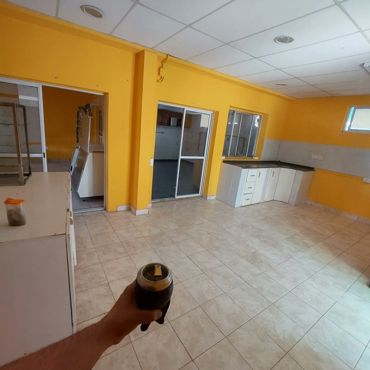 ecitox's tweet photo. Holy burger arrancó en la casa de mi vieja c una plancheta para 2 hornallas. 6 meses desde su inicio y estamos por cumplir el sueño de abrir una hamburguesería con local propio, y nuestras maquinarias.
No es fácil ser emprendedor, pero tampoco imposible. Confíen en su instinto. https://t.co/qX9jtcHvQM