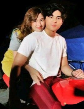 etherealjk_'s tweet photo. Throughout the ending, I was waiting for Steve and Jamie’s scene on motorcycle, but my mind went blank from witnessing their kiss.

Direk Mark, asan itong scene??? 😭😭
#V5LegacyOneEpicFinale | #VoltesVLegacy https://t.co/hGbqkVKV7m