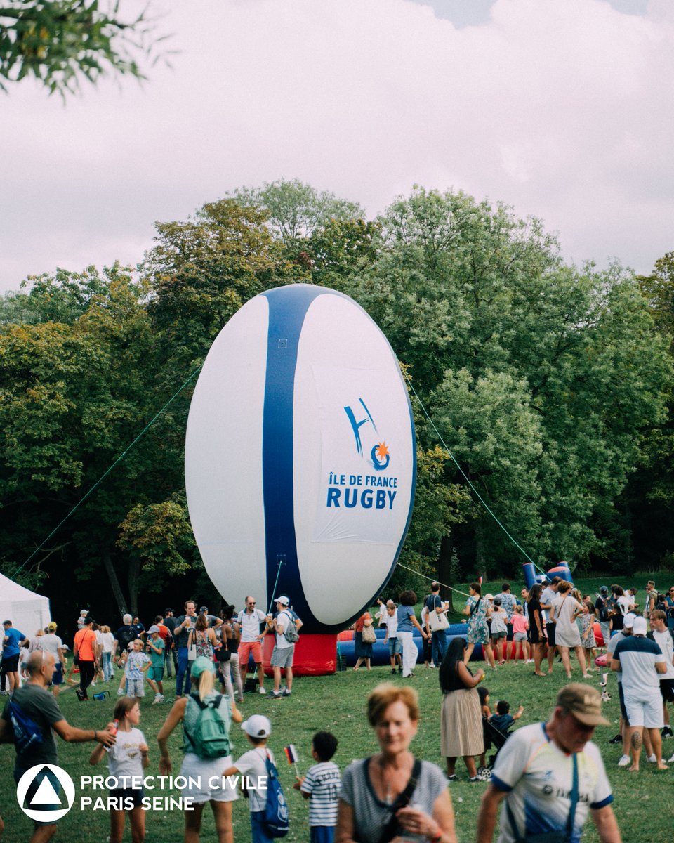 PCParisSeine's tweet photo. On est prêts pour la #CoupeDuMondeDeRugby ! 🏉

Au total, des centaines de #secouristes seront mobilisés sur les postes de secours des différentes #FanZone, notamment à #Concorde pour porter assistance et premiers secours aux supporters venus des quatre coins du monde. #RWC2023 https://t.co/0UGsZQZVQj