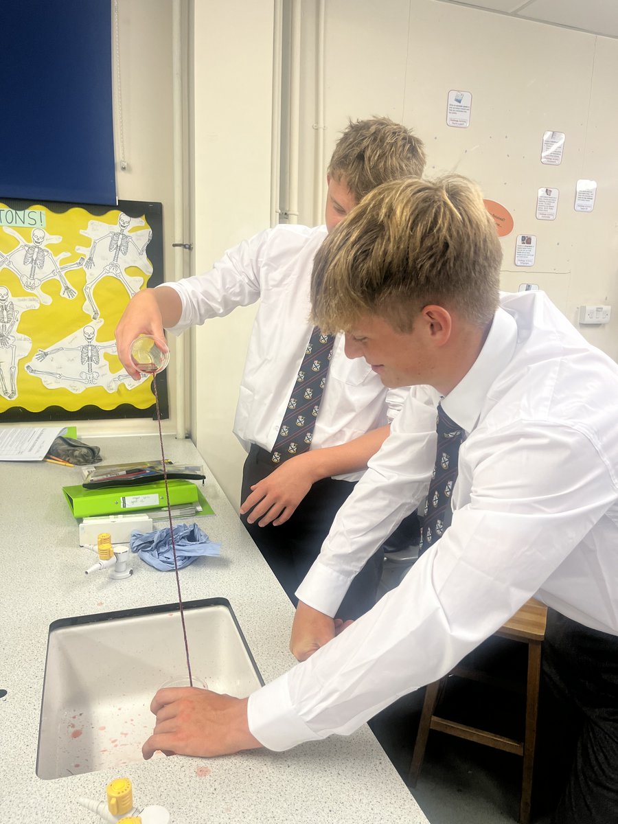 PlymouthCollege's tweet photo. Lower Sixth Biology pupils dive into experiments! 💦

Delving into the science behind this fascinating phenomenon, our young scientists are discovering how water molecules stick together by understanding and developing their knowledge of water cohesion. 🧪
@PlymColScience https://t.co/2h6FZUzoGG