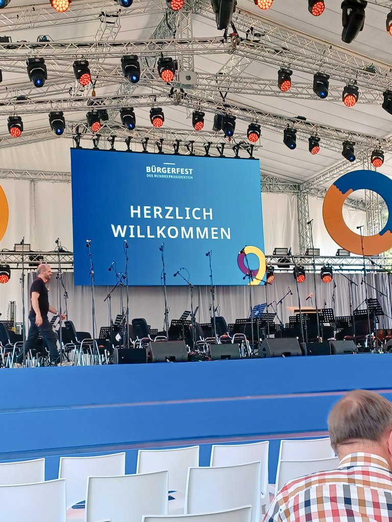 Dominik Zuk tweet media