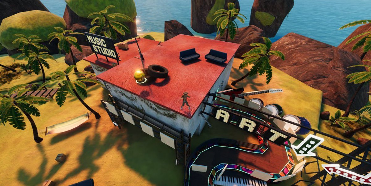 BitraCrypto's tweet image. 🤝 My friends and I from the USA have invested millions in ApeCoin DAO's gaming segment. Hoping this brings us financial freedom, hahaha! 🚀