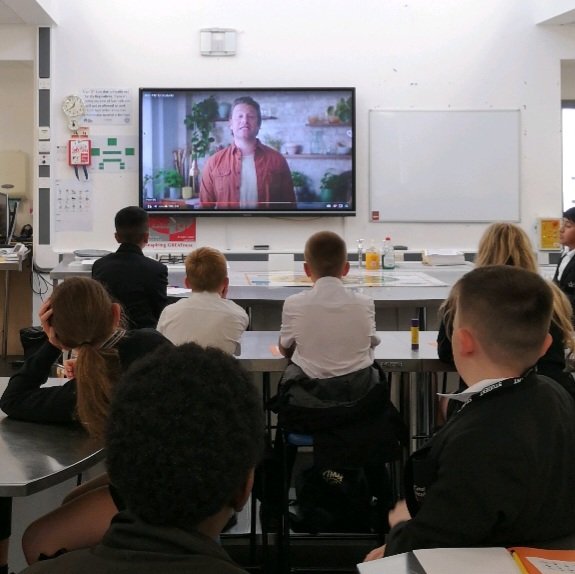 FoodGaa's tweet photo. Year 8 today being introduced to Jamie's ministry of food, all so excited to get started @jamieoliver @JamiesMOF #jamiesministryoffood #ministryoffoodschools #keepcookingskillsalive #foodeducation https://t.co/6KCEChE1gz