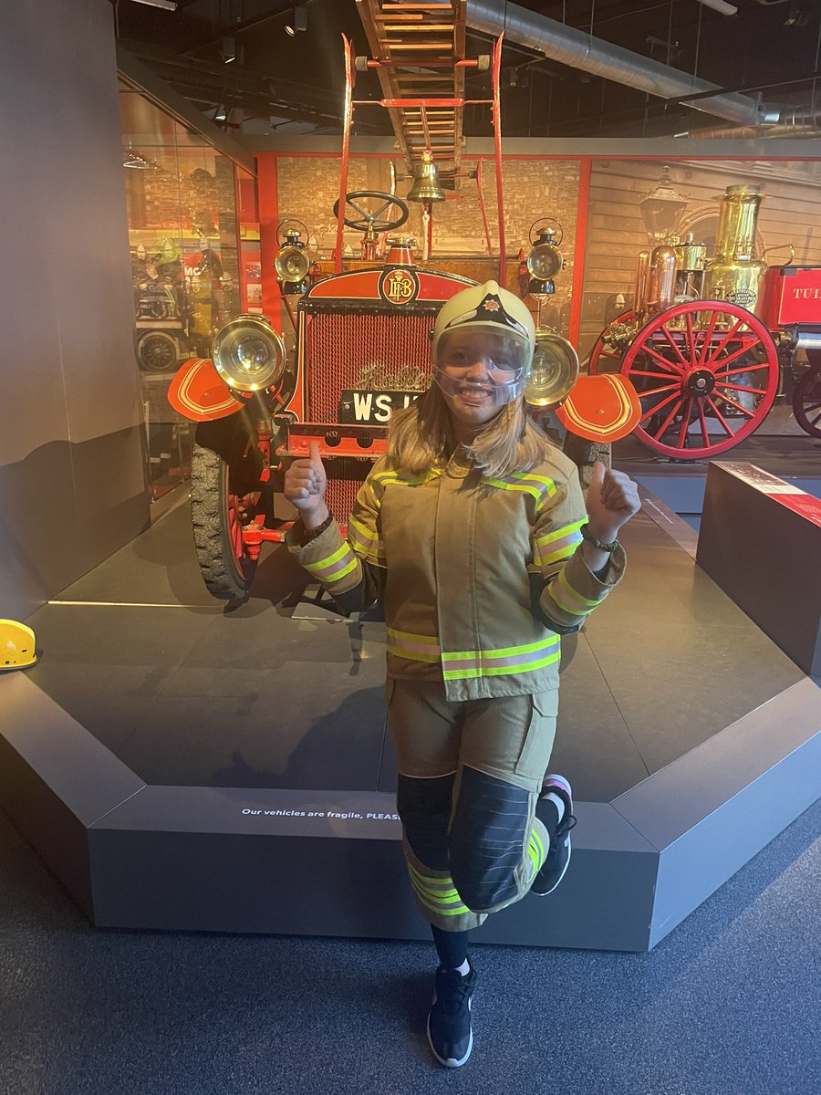 PilmenyDevProj's tweet photo. New Spin trip to Museum of Scottish Fire Heritage ๐
Thanks to Jim for all of his knowledge and history of the Edinburgh Fire Brigades!
Partnership with @CitadelYCLeith ๐
#intergenerationalpractice https://t.co/jgBD1wuUqC
