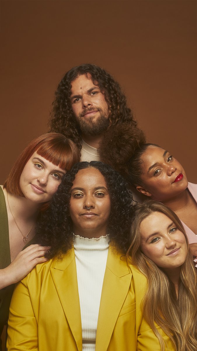 Sentite profumo di novità tra i capelli? Per una chioma rigenerata, scoprite 8 nuovi prodotti vegani, ricchi di frutta e verdura fresca, infusi di erbe, fiori e ingredienti con tante storie da raccontare!🧡
Date un'occhiata ai nuovi prodotti haircare qui: lush.com/it/it/c/hair-c…