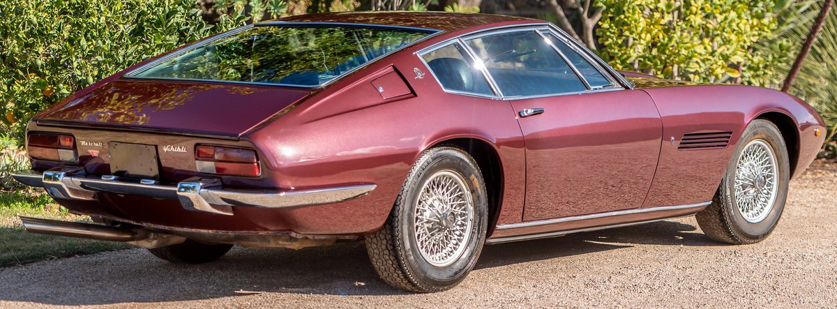 UltimativCars's tweet photo. #QuailAuction2023

The #Maserati #Ghibli #Coupé 4700 [#AM115] (1966-73) was made in 1.155 units.

This '70-unit is one w/ #USspecs; sadly, the differentiated amounts of US-4700 &amp; US-5000 SS still remain unknown.

Estimated at $90-130k, it's been sold slightly under value at $84k. https://t.co/AVXnJXZgY4