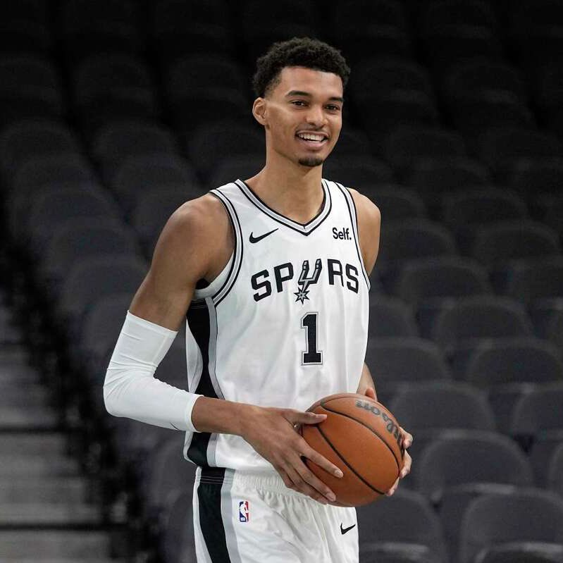 dylangonzalez21's tweet photo. the spurs future is so bright https://t.co/tavDjs6K9V