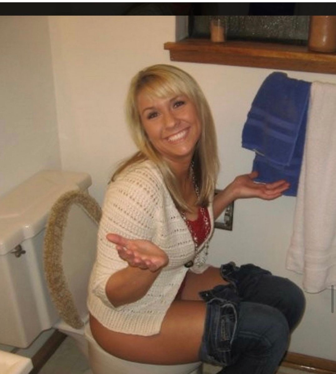 RobBurp's tweet photo. 1st round of sexy women on the toilet. Who’s your favorite. Comment for more pics. I love them all so sexy https://t.co/VhorC8wyKm