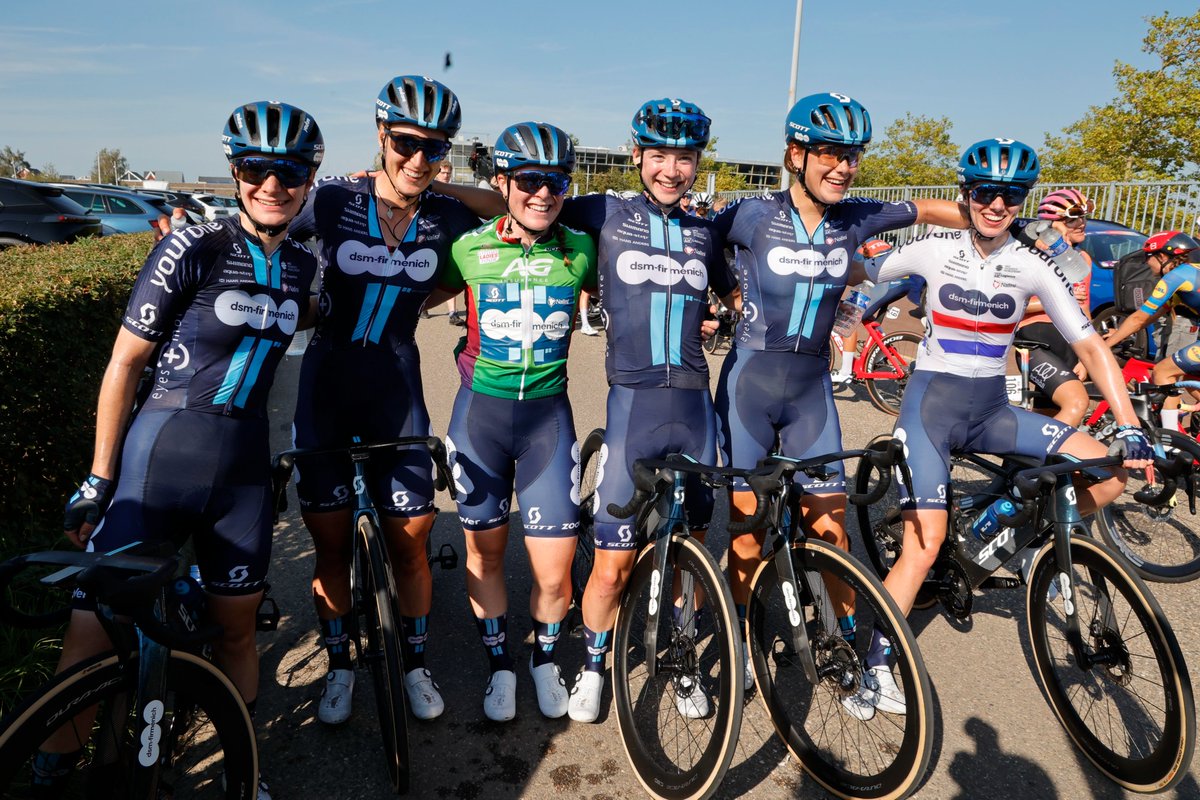 picnicpostnl's tweet photo. TEAM 💙 

#KeepChallenging #SLT2023 https://t.co/2AQXb0UoBP