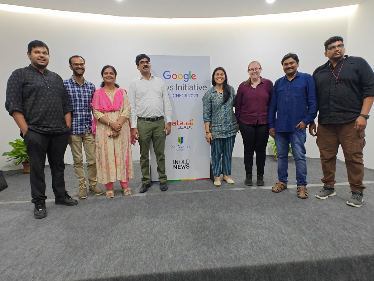 Vinod_gvvk's tweet photo. Had an amazing day at #PollCheck2023 Conducted by #GoogleNewsInitiative and #dataleads. Very happy to meet fellow Google News initiative trainers and our Journalist and fact-check community.@SyedNazakat @GoogleNewsInit @data_LEADS https://t.co/2Wc2TWKn48