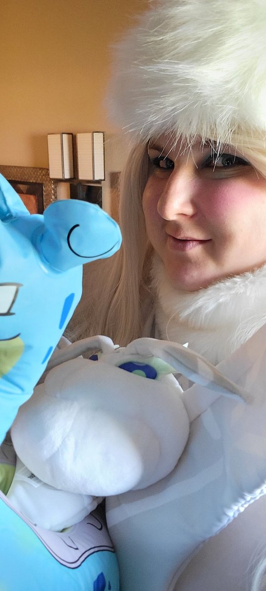 She ready for breakfast and battles))