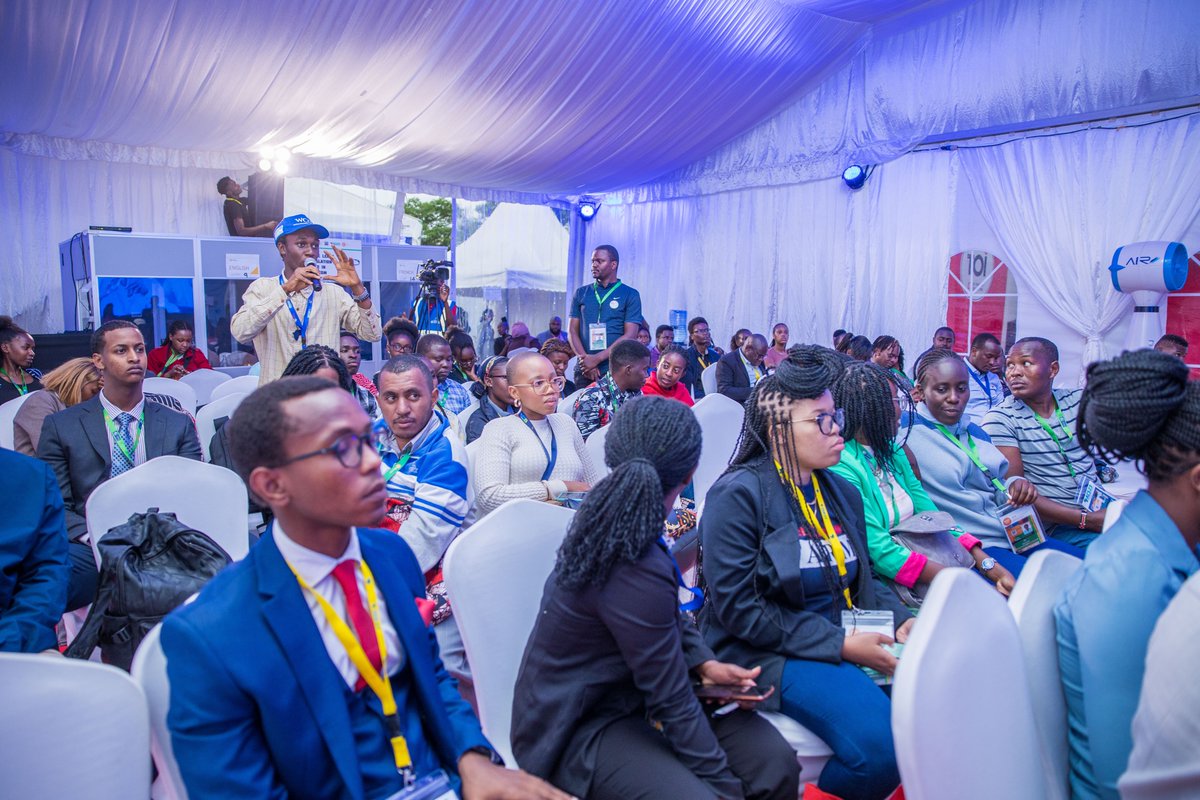 #COP28’s Youth Climate Champion team, in collaboration with YOUNGO, hosted the Youth and Local Stocktake event at #AfricaClimateWeek. 

The event focused on establishing a clear and definitive framework that prioritizes the voices, needs and expectations of young people.