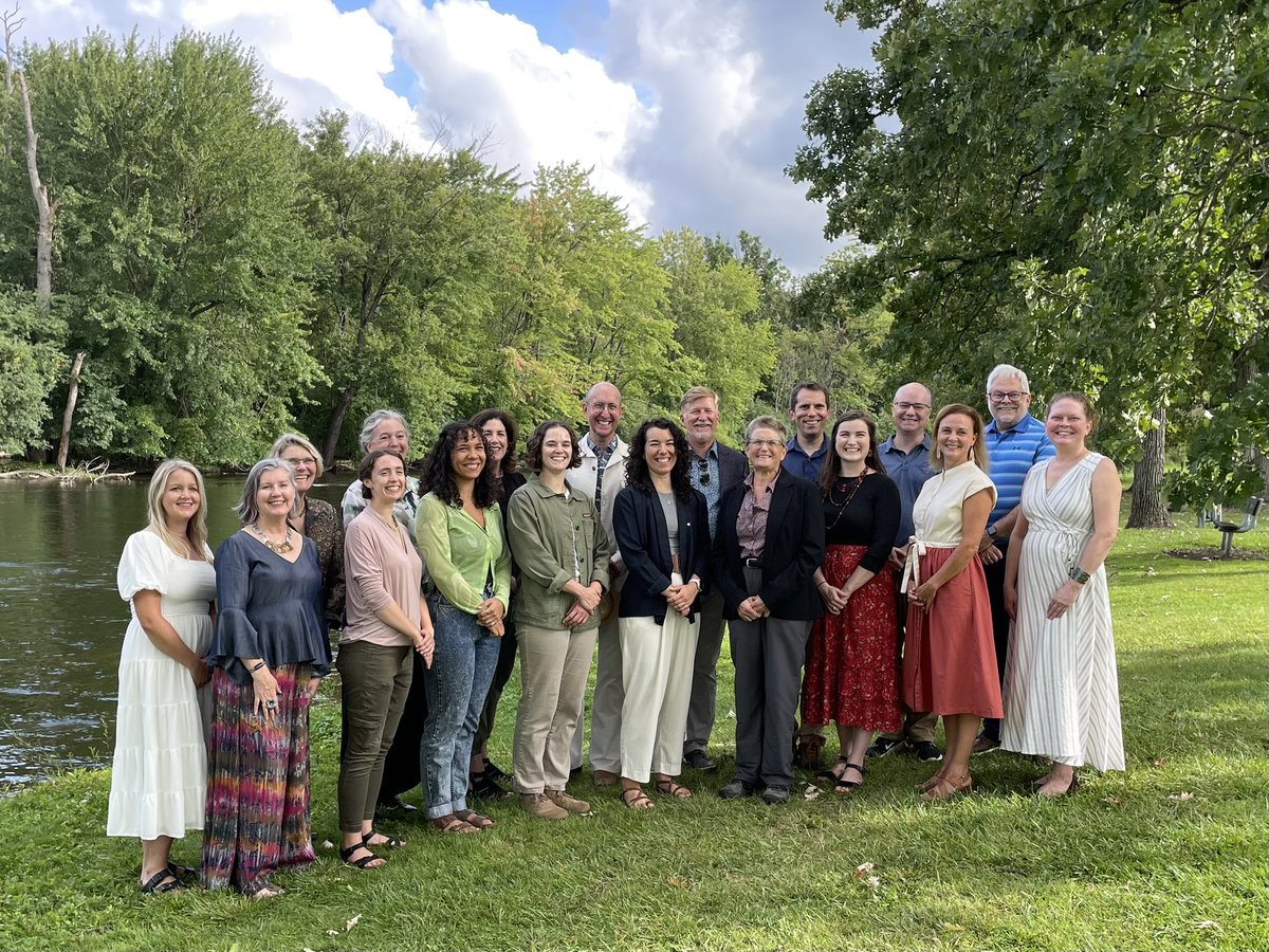 Rebecca Esselman tweet media